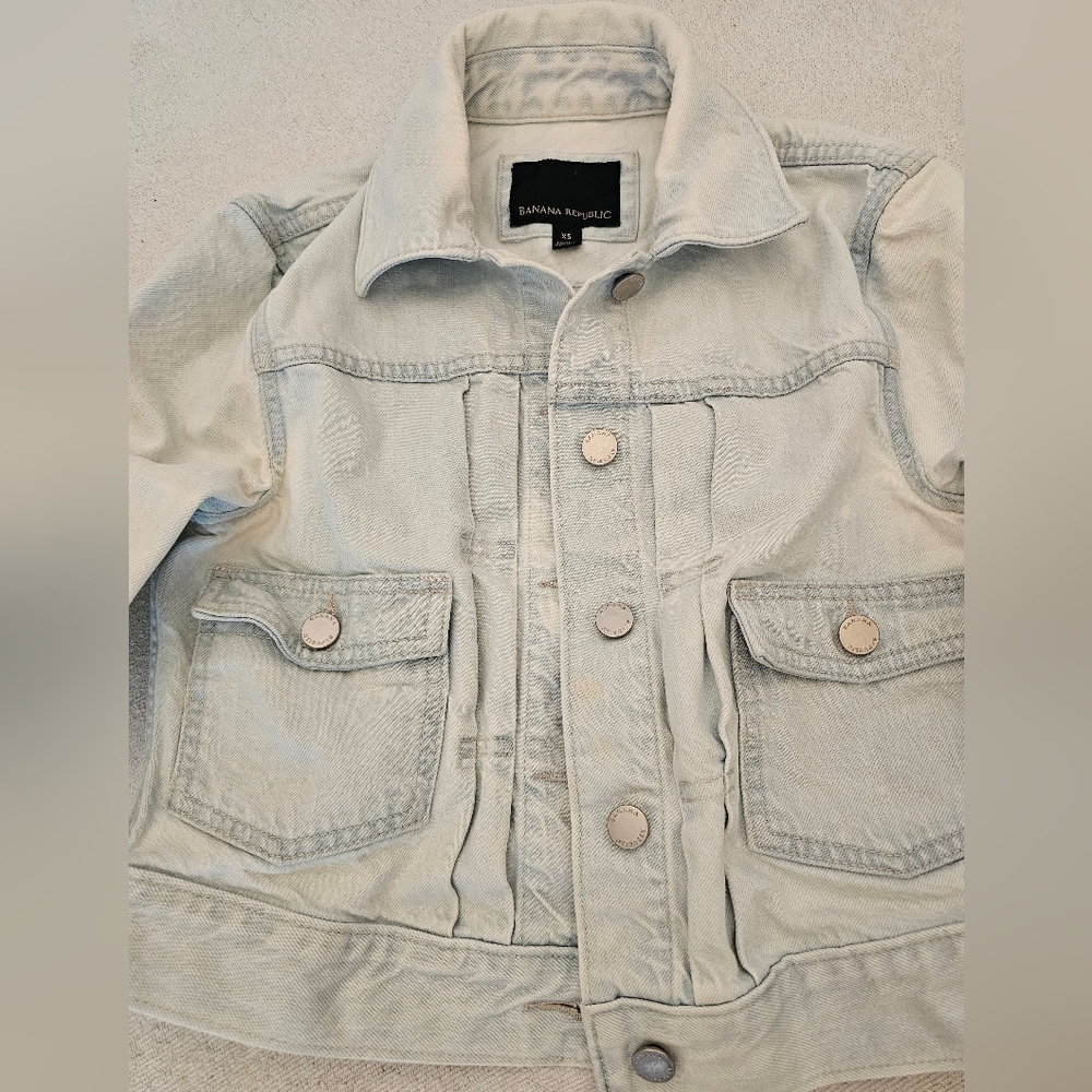 Banana Republic Women's Denim Jean Jacket XSmall Light Wash Clean Classic